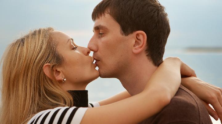 性生活没有感觉是性冷淡吗?夫妻性生活如何获得快感?